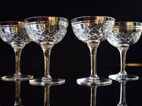 Tudor Glasses 